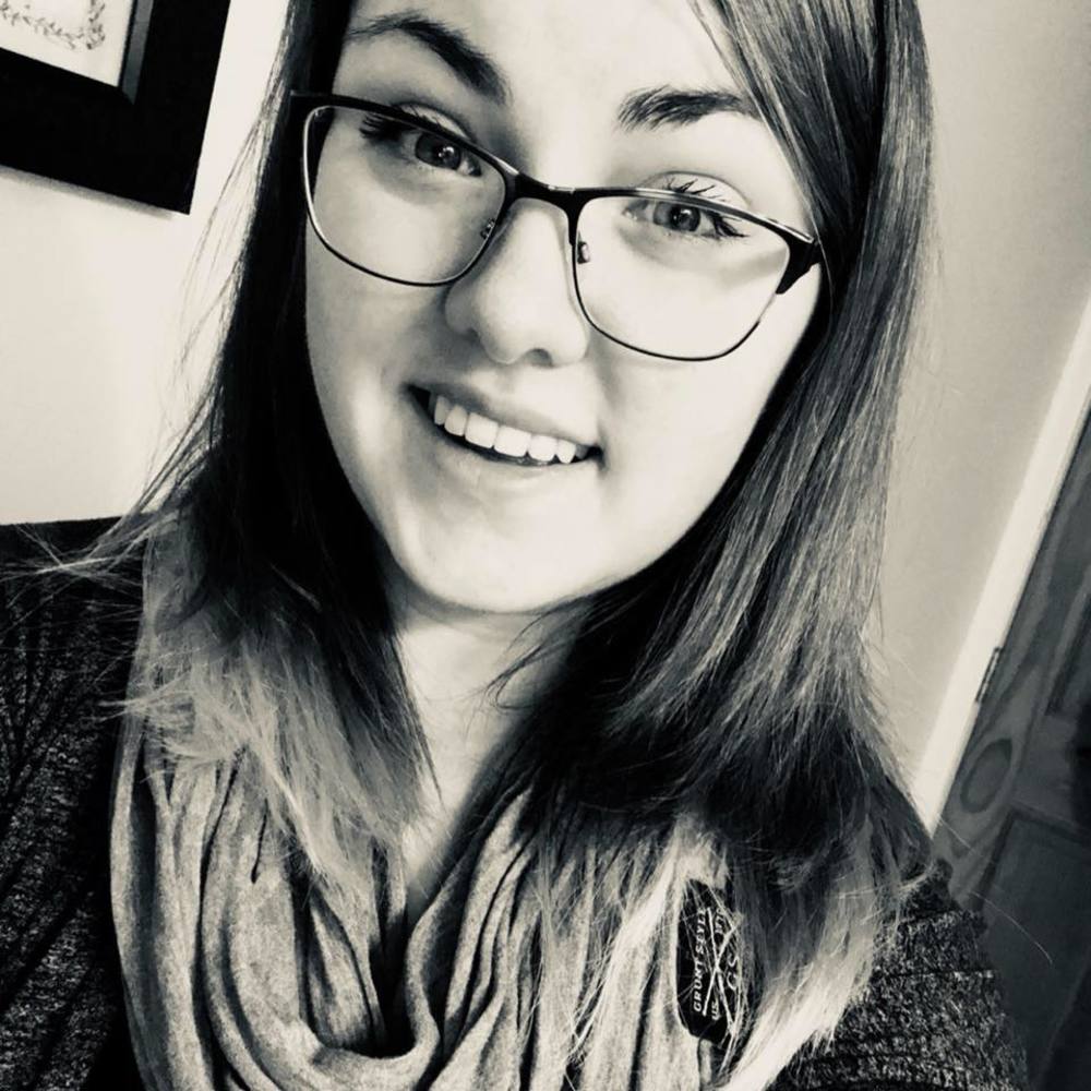 Meet your Posher, Kayla